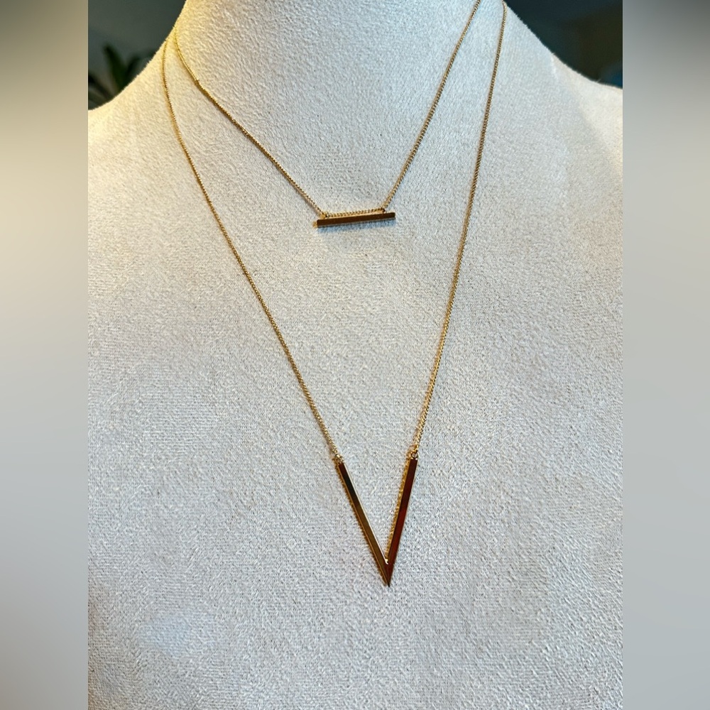 B.P jewelry gold tone V nekclace
